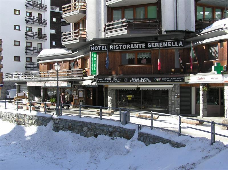 Hotel & Ristorante Serenella Breuil-Cervinia Luaran gambar